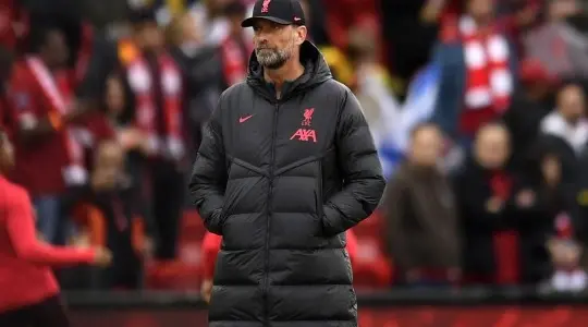 كلوب يعلق على ارتباط ألونسو بتدريب ليفربول