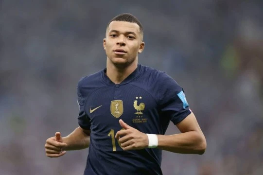 مبابي يبلغ ريال مدريد برغبته